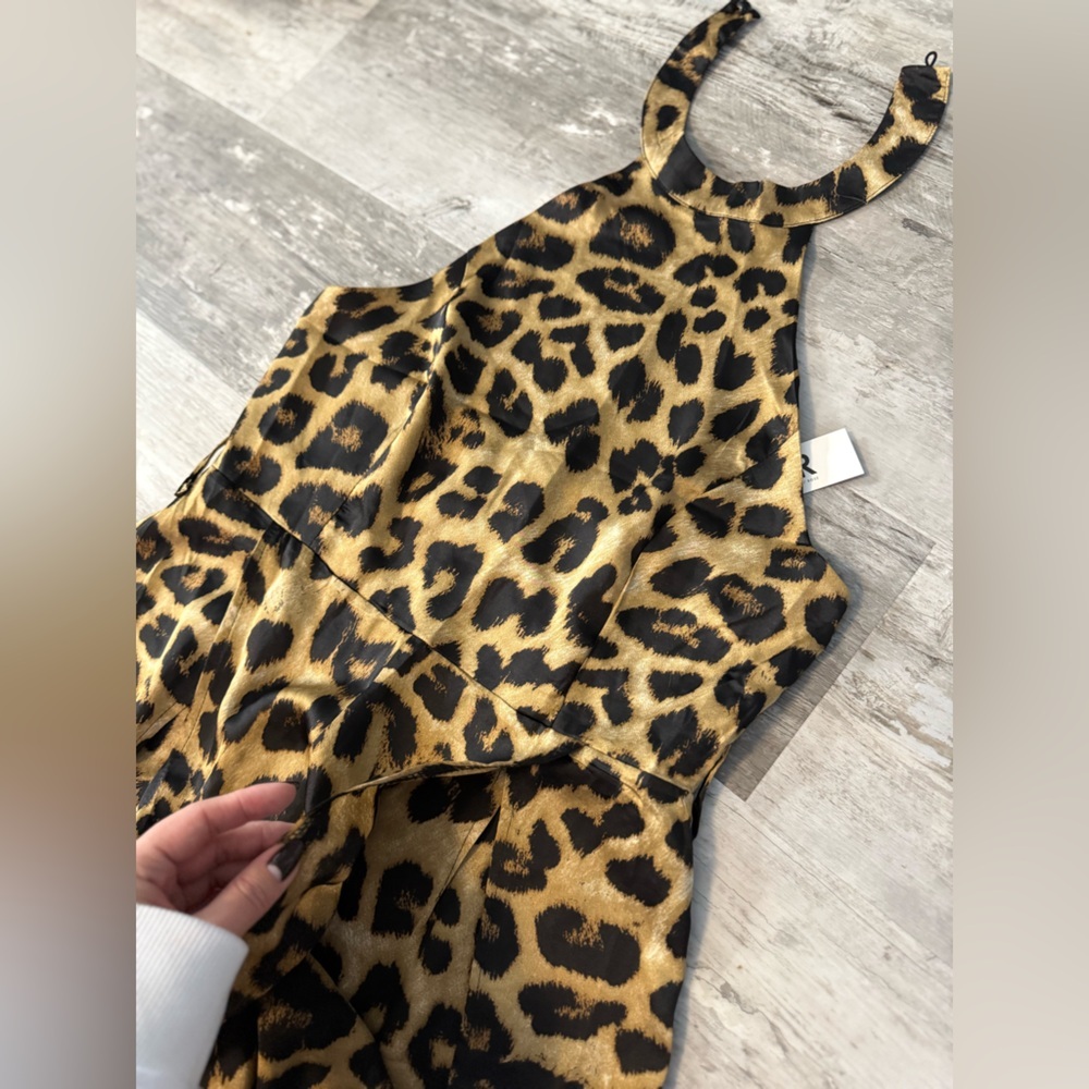 Leopard Print Jumpsuit NWT - image 4